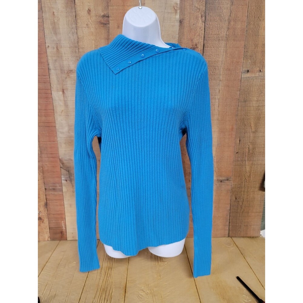 Brilliant blue button up, or down turtleneck top.